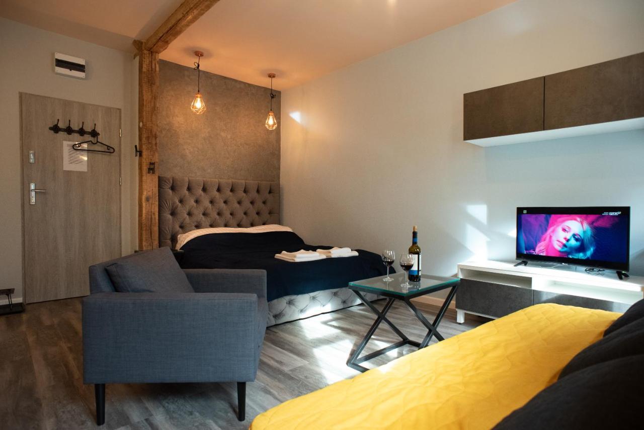 Apartament Antresola Fabryczna Zielona Góra Buitenkant foto